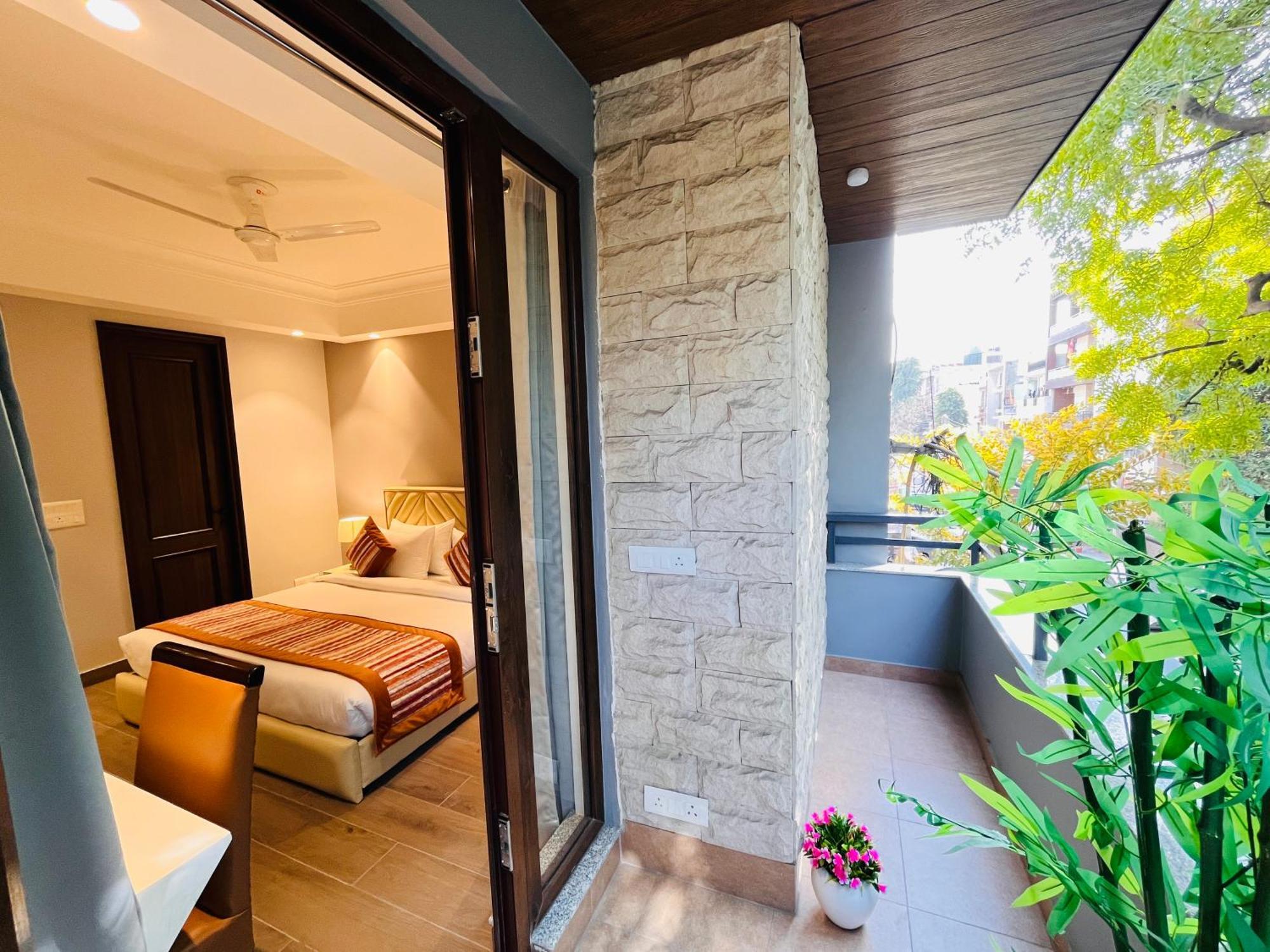 Hotel Gianmala Residency South Extension Near Aiims Delhi Neu-Delhi Exterior foto
