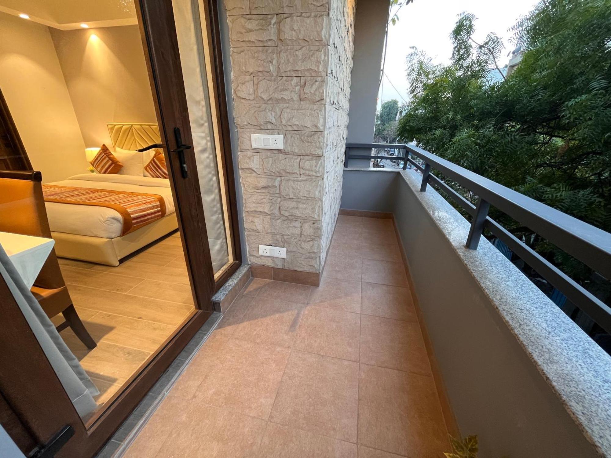 Hotel Gianmala Residency South Extension Near Aiims Delhi Neu-Delhi Exterior foto